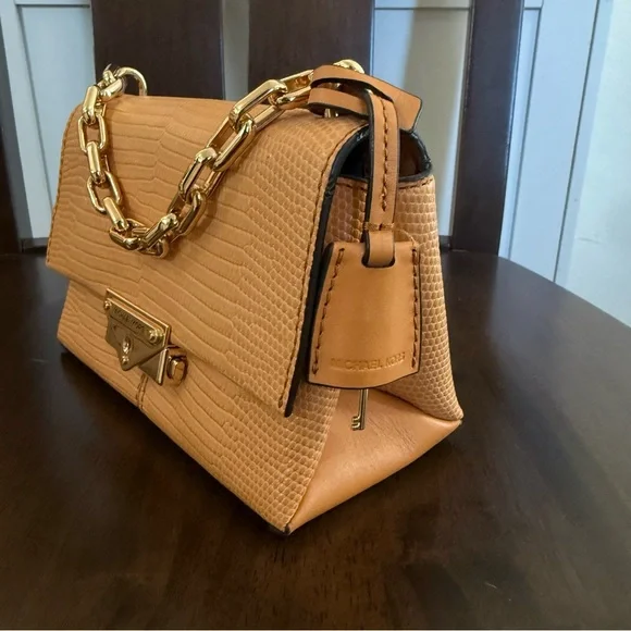 Vintage Michael Kors shoulder purse. - Picture 2 of 5